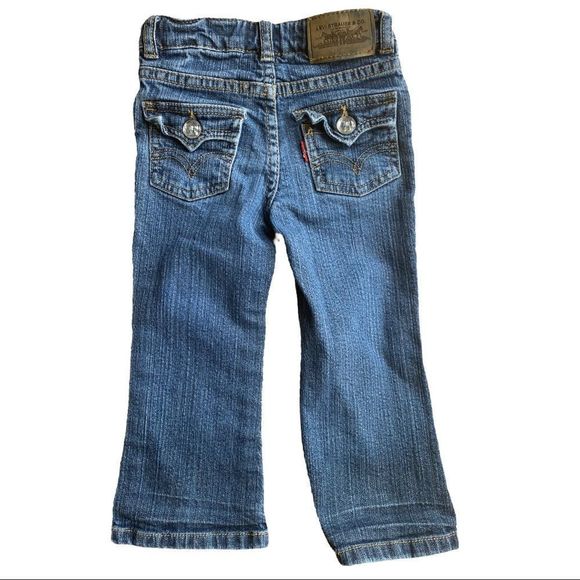 2/$20 💖 Levi’s: Straight Leg Mid Wash Jean - Picture 5 of 9